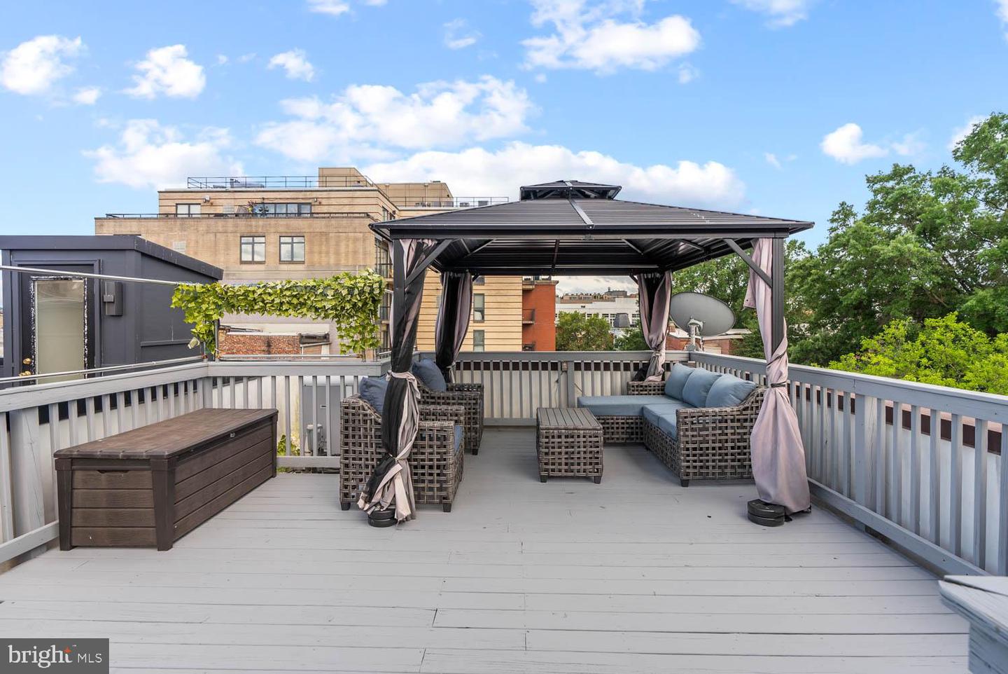 1406 CORCORAN ST NW #D, WASHINGTON, District Of Columbia 20009, 2 Bedrooms Bedrooms, ,2 BathroomsBathrooms,Residential,For sale,1406 CORCORAN ST NW #D,DCDC2203674 MLS # DCDC2203674