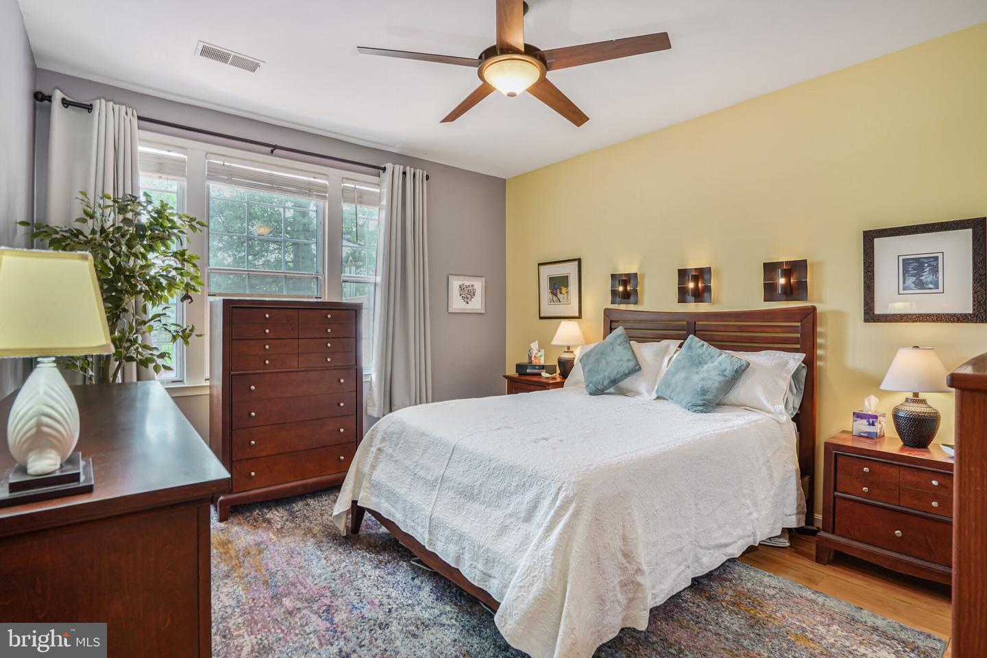 7023 HAYCOCK RD #707, FALLS CHURCH, Virginia 22043, 2 Bedrooms Bedrooms, ,2 BathroomsBathrooms,Residential,For sale,7023 HAYCOCK RD #707,VAFX2245876 MLS # VAFX2245876