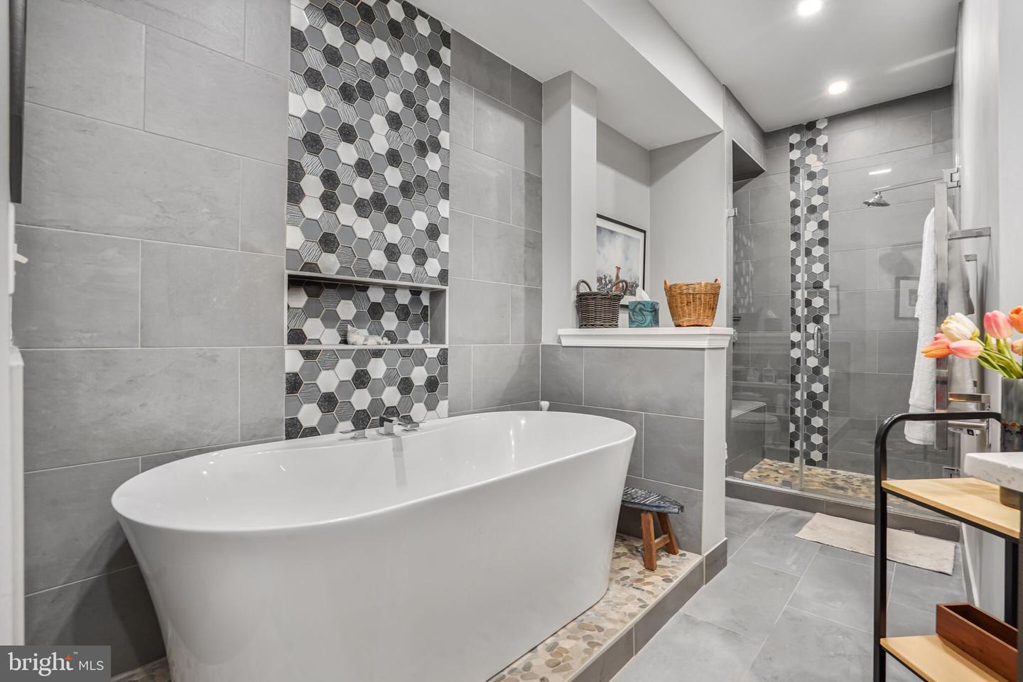 7023 HAYCOCK RD #707, FALLS CHURCH, Virginia 22043, 2 Bedrooms Bedrooms, ,2 BathroomsBathrooms,Residential,For sale,7023 HAYCOCK RD #707,VAFX2245876 MLS # VAFX2245876