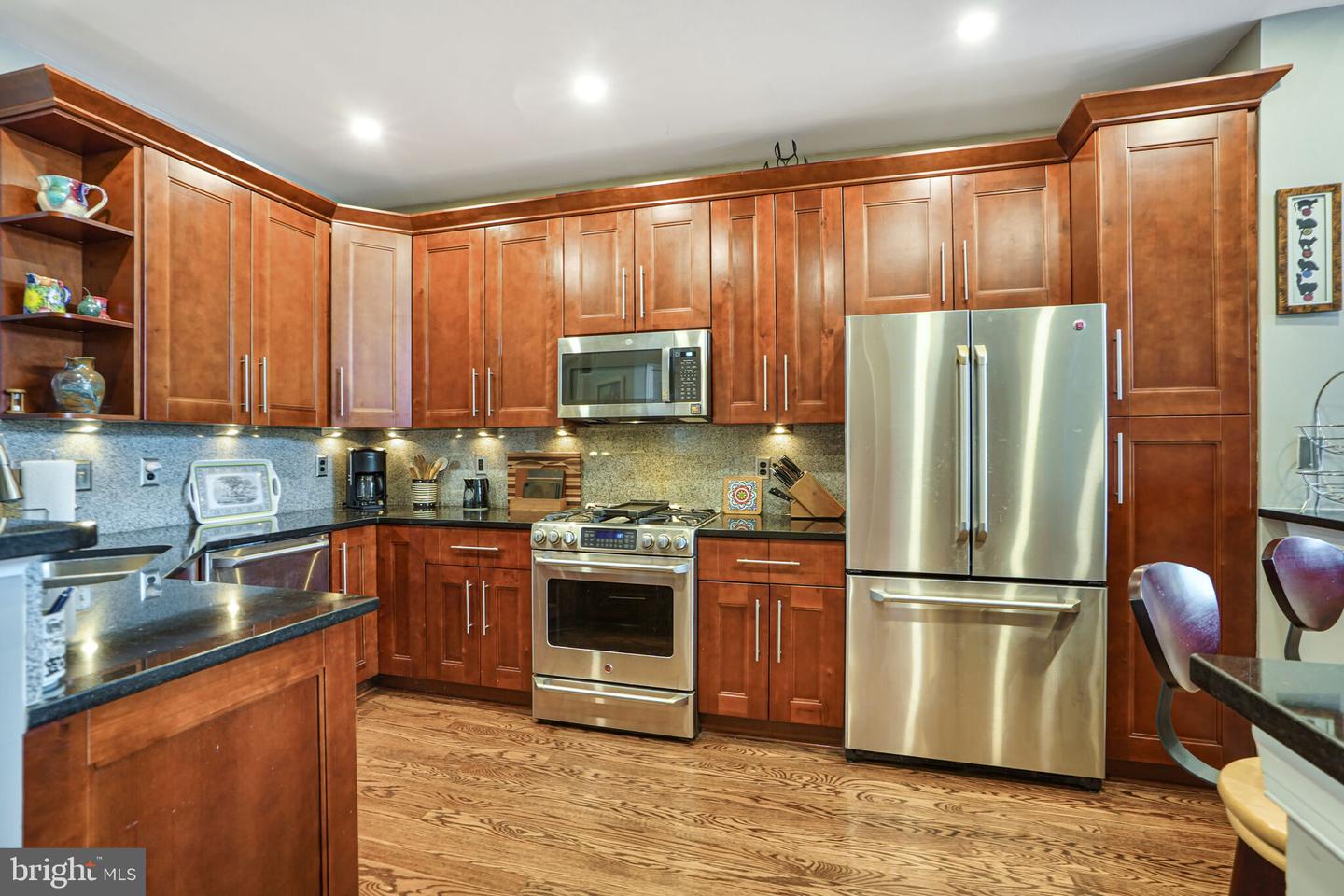 7023 HAYCOCK RD #707, FALLS CHURCH, Virginia 22043, 2 Bedrooms Bedrooms, ,2 BathroomsBathrooms,Residential,For sale,7023 HAYCOCK RD #707,VAFX2245876 MLS # VAFX2245876