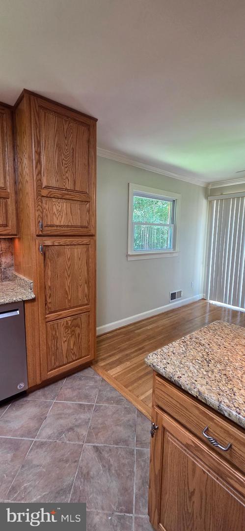 7632 WEBBWOOD CT, SPRINGFIELD, Virginia 22151, 4 Bedrooms Bedrooms, ,3 BathroomsBathrooms,Residential,For sale,7632 WEBBWOOD CT,VAFX2246108 MLS # VAFX2246108