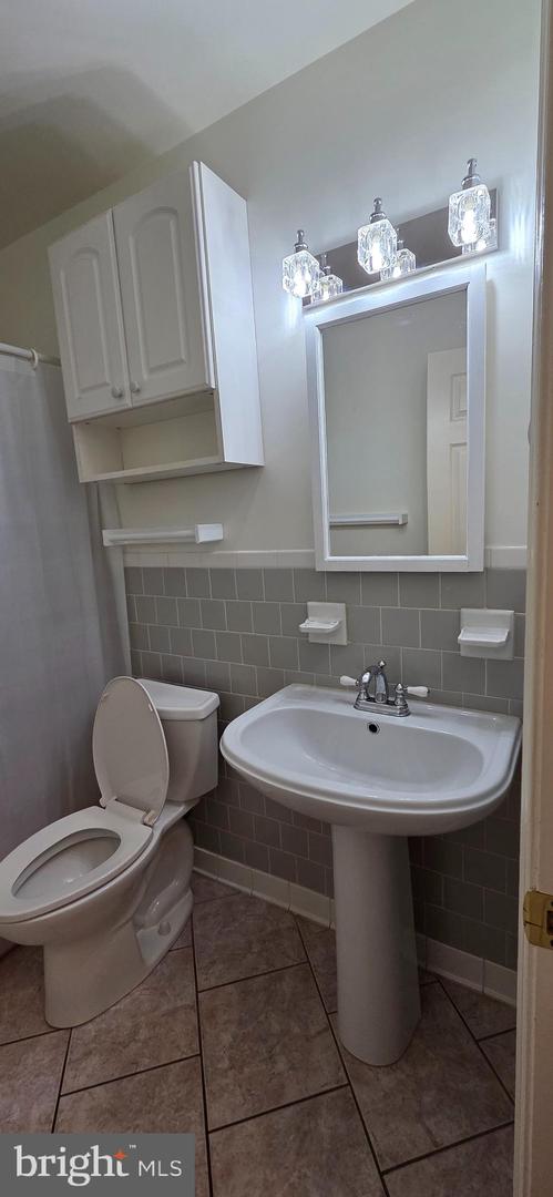 7632 WEBBWOOD CT, SPRINGFIELD, Virginia 22151, 4 Bedrooms Bedrooms, ,3 BathroomsBathrooms,Residential,For sale,7632 WEBBWOOD CT,VAFX2246108 MLS # VAFX2246108
