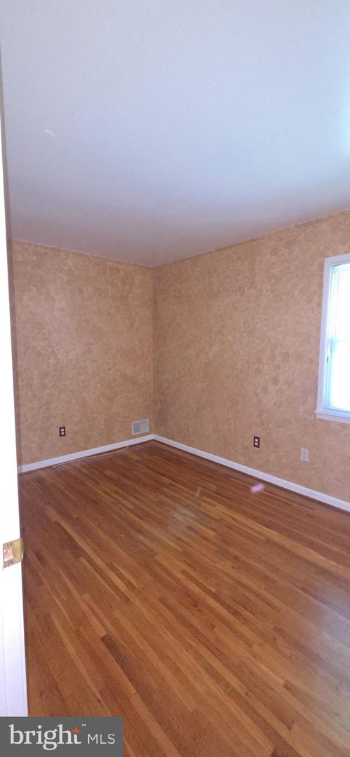 7632 WEBBWOOD CT, SPRINGFIELD, Virginia 22151, 4 Bedrooms Bedrooms, ,3 BathroomsBathrooms,Residential,For sale,7632 WEBBWOOD CT,VAFX2246108 MLS # VAFX2246108