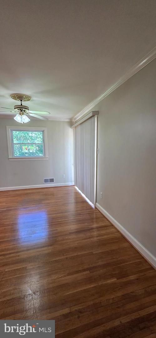 7632 WEBBWOOD CT, SPRINGFIELD, Virginia 22151, 4 Bedrooms Bedrooms, ,3 BathroomsBathrooms,Residential,For sale,7632 WEBBWOOD CT,VAFX2246108 MLS # VAFX2246108