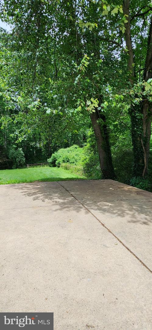 7632 WEBBWOOD CT, SPRINGFIELD, Virginia 22151, 4 Bedrooms Bedrooms, ,3 BathroomsBathrooms,Residential,For sale,7632 WEBBWOOD CT,VAFX2246108 MLS # VAFX2246108