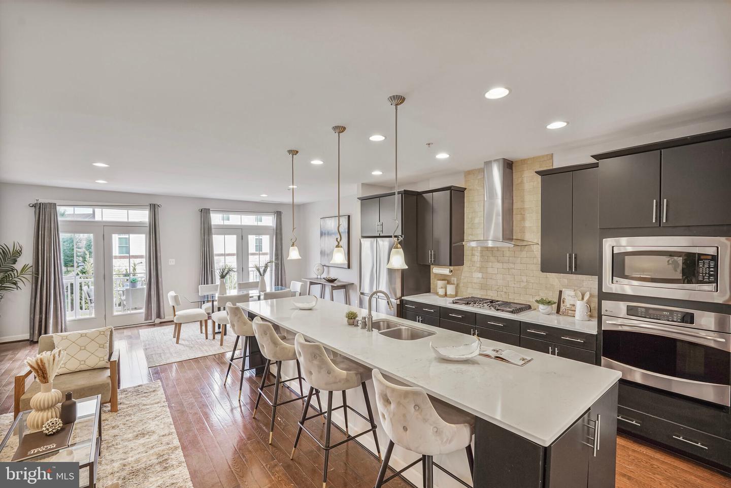 44713 PLYMPTON SQ, ASHBURN, Virginia 20147, 5 Bedrooms Bedrooms, 9 Rooms Rooms,4 BathroomsBathrooms,Residential,For sale,44713 PLYMPTON SQ,VALO2099446 MLS # VALO2099446