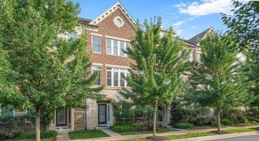 44713 PLYMPTON SQ, ASHBURN, Virginia 20147, 5 Bedrooms Bedrooms, 9 Rooms Rooms,4 BathroomsBathrooms,Residential,For sale,44713 PLYMPTON SQ,VALO2099446 MLS # VALO2099446