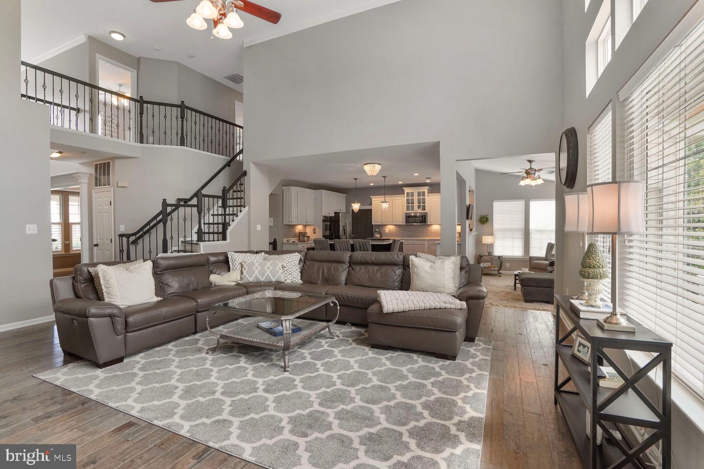 14401 CHALFONT DR, HAYMARKET, Virginia 20169, 5 Bedrooms Bedrooms, ,3 BathroomsBathrooms,Residential,For sale,14401 CHALFONT DR,VAPW2097040 MLS # VAPW2097040