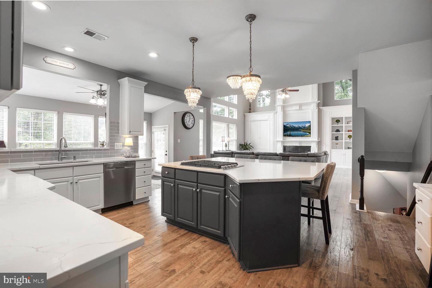 14401 CHALFONT DR, HAYMARKET, Virginia 20169, 5 Bedrooms Bedrooms, ,3 BathroomsBathrooms,Residential,For sale,14401 CHALFONT DR,VAPW2097040 MLS # VAPW2097040