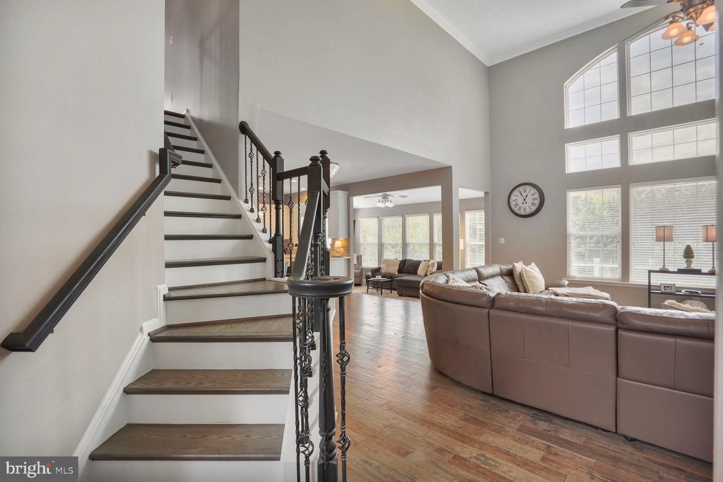 14401 CHALFONT DR, HAYMARKET, Virginia 20169, 5 Bedrooms Bedrooms, ,3 BathroomsBathrooms,Residential,For sale,14401 CHALFONT DR,VAPW2097040 MLS # VAPW2097040