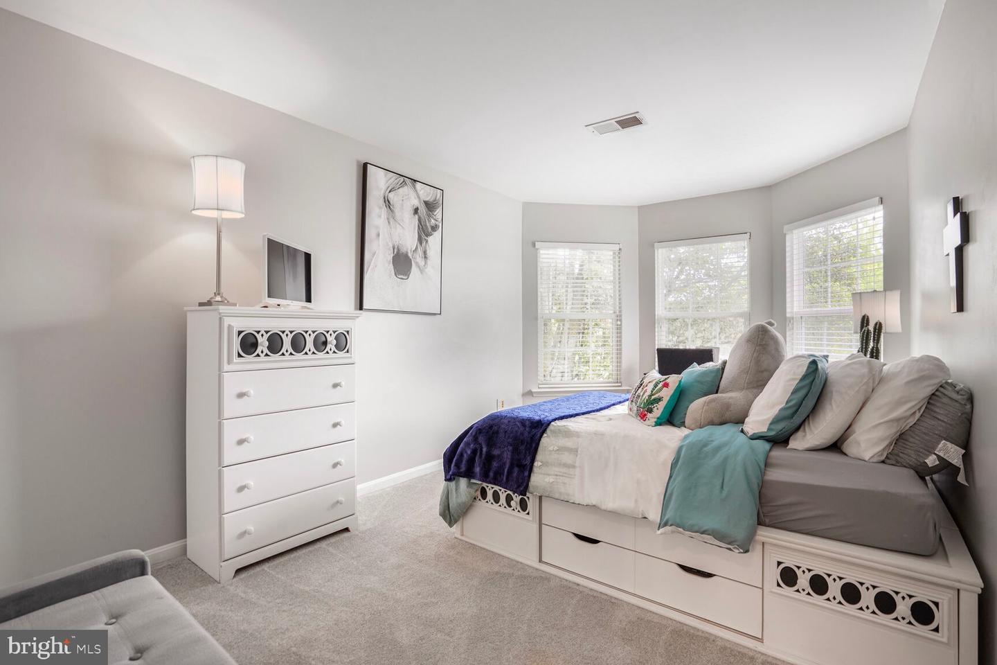 14401 CHALFONT DR, HAYMARKET, Virginia 20169, 5 Bedrooms Bedrooms, ,3 BathroomsBathrooms,Residential,For sale,14401 CHALFONT DR,VAPW2097040 MLS # VAPW2097040