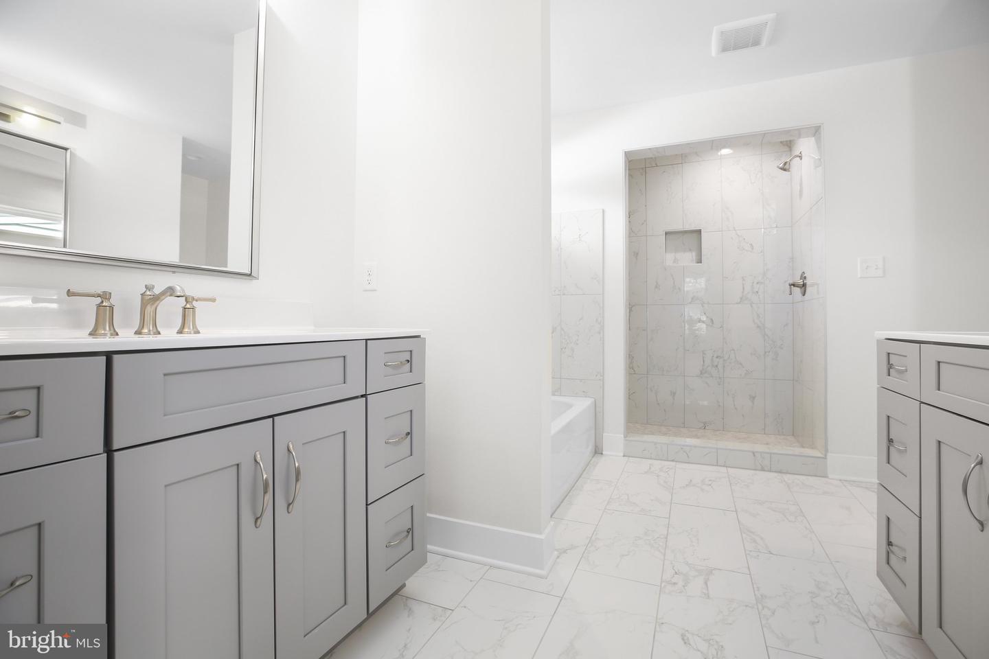 1606 CHARLES ST, FREDERICKSBURG, Virginia 22401, 3 Bedrooms Bedrooms, ,2 BathroomsBathrooms,Residential,For sale,1606 CHARLES ST,VAFB2008444 MLS # VAFB2008444