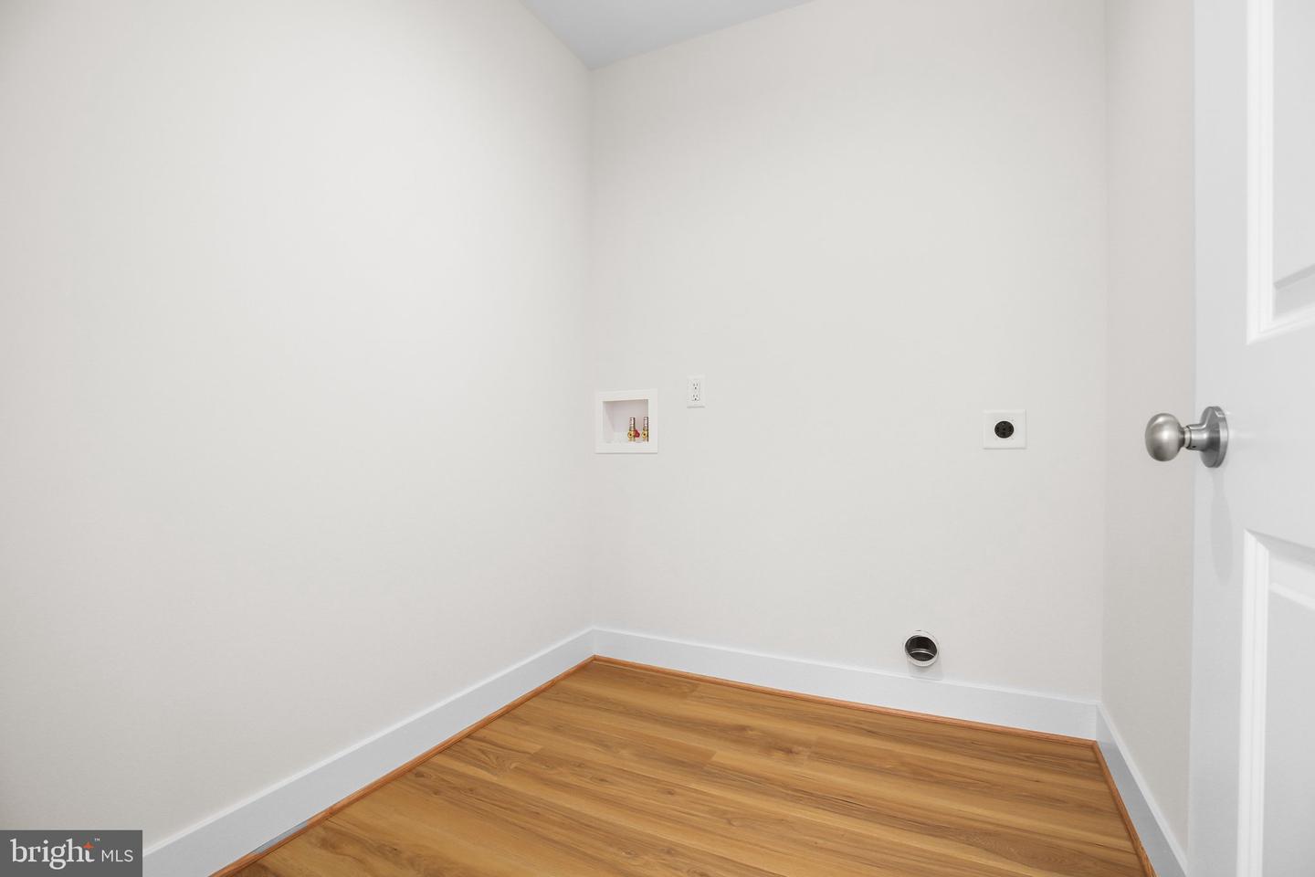 1606 CHARLES ST, FREDERICKSBURG, Virginia 22401, 3 Bedrooms Bedrooms, ,2 BathroomsBathrooms,Residential,For sale,1606 CHARLES ST,VAFB2008444 MLS # VAFB2008444