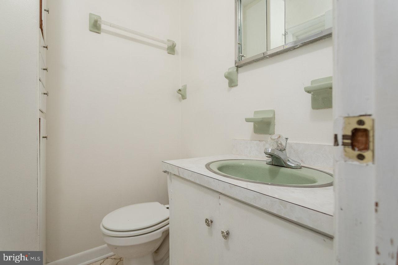 508 N STUART AVE, ELKTON, Virginia 22827, 3 Bedrooms Bedrooms, ,1 BathroomBathrooms,Residential,For sale,508 N STUART AVE,VARO2002384 MLS # VARO2002384