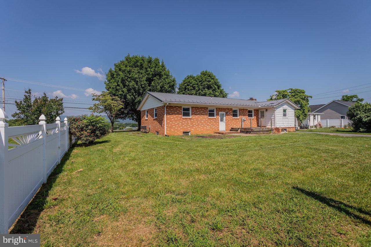 508 N STUART AVE, ELKTON, Virginia 22827, 3 Bedrooms Bedrooms, ,1 BathroomBathrooms,Residential,For sale,508 N STUART AVE,VARO2002384 MLS # VARO2002384