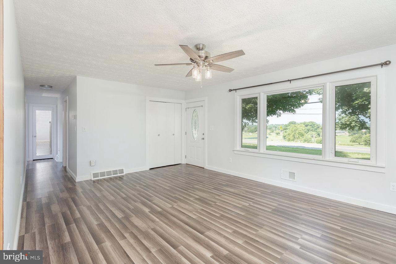 508 N STUART AVE, ELKTON, Virginia 22827, 3 Bedrooms Bedrooms, ,1 BathroomBathrooms,Residential,For sale,508 N STUART AVE,VARO2002384 MLS # VARO2002384