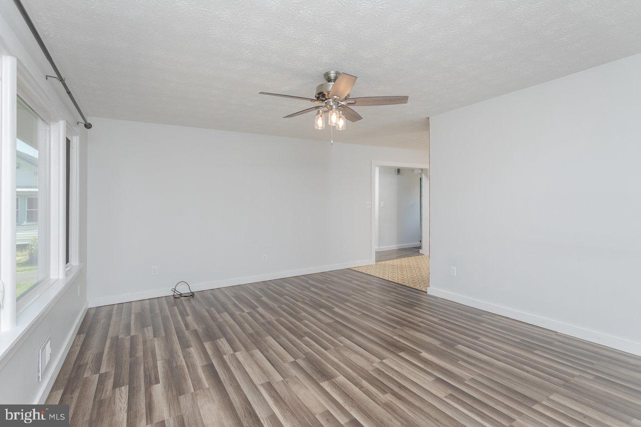 508 N STUART AVE, ELKTON, Virginia 22827, 3 Bedrooms Bedrooms, ,1 BathroomBathrooms,Residential,For sale,508 N STUART AVE,VARO2002384 MLS # VARO2002384