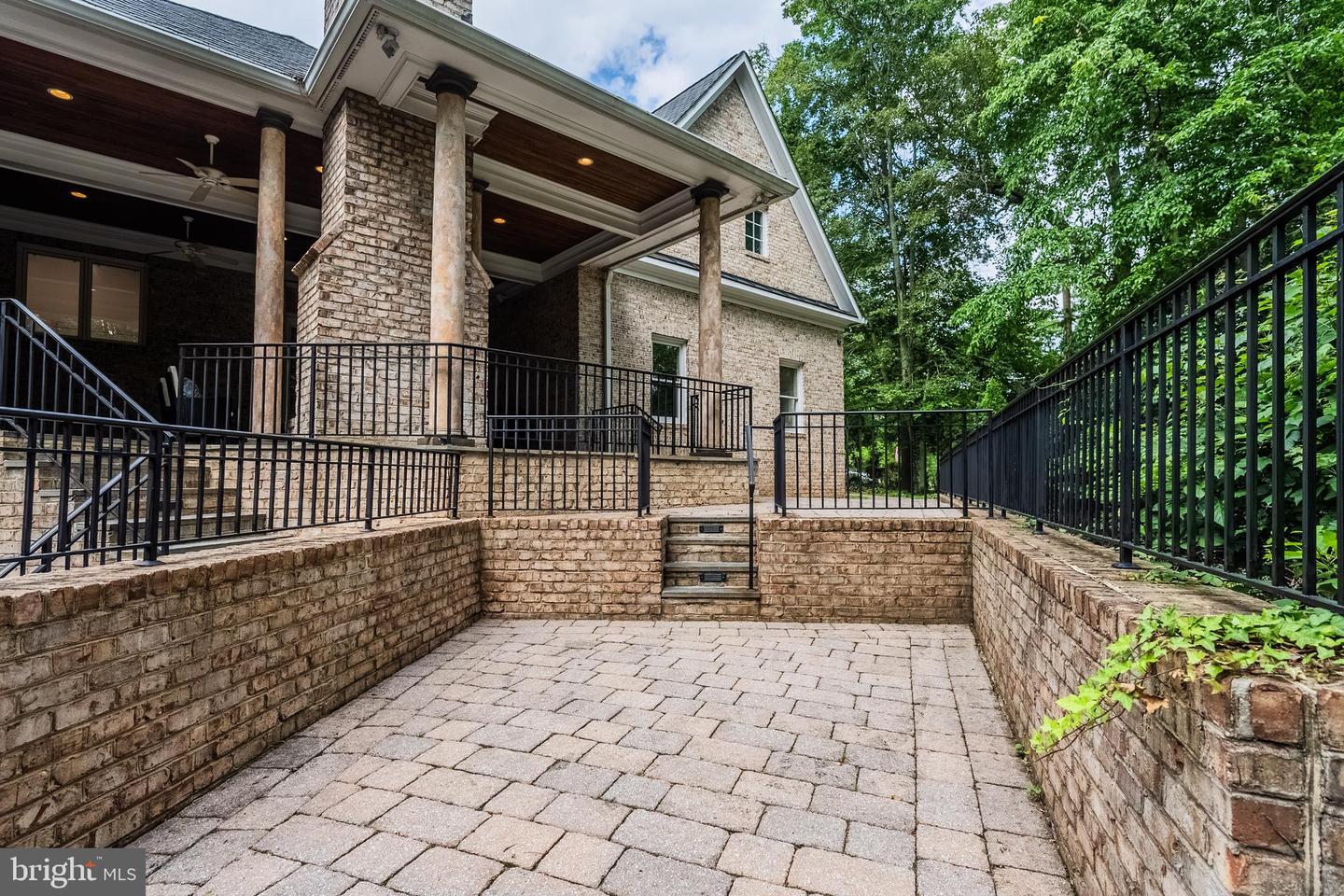 4826 MAURY LN, ALEXANDRIA, Virginia 22304, 5 Bedrooms Bedrooms, ,5 BathroomsBathrooms,Residential,For sale,4826 MAURY LN,VAAX2046778 MLS # VAAX2046778