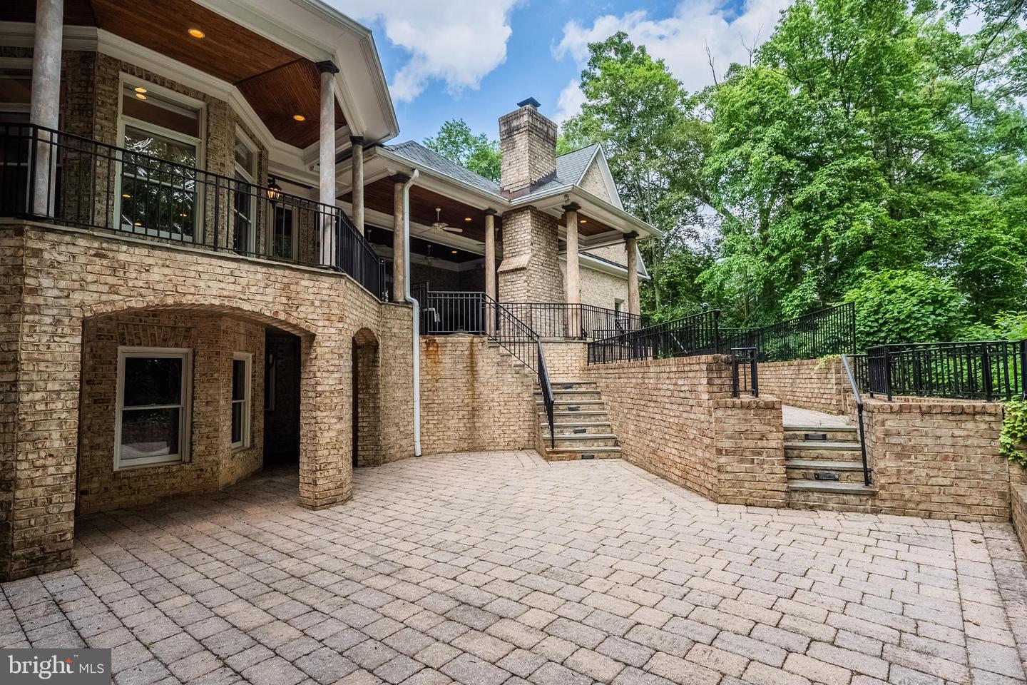 4826 MAURY LN, ALEXANDRIA, Virginia 22304, 5 Bedrooms Bedrooms, ,5 BathroomsBathrooms,Residential,For sale,4826 MAURY LN,VAAX2046778 MLS # VAAX2046778