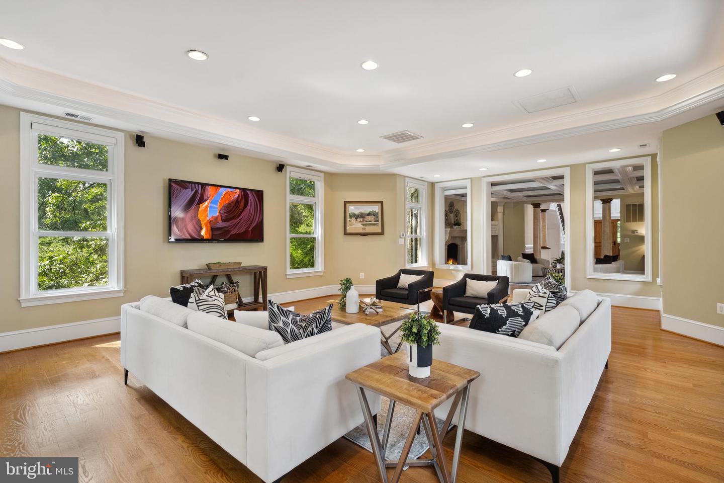 4826 MAURY LN, ALEXANDRIA, Virginia 22304, 5 Bedrooms Bedrooms, ,5 BathroomsBathrooms,Residential,For sale,4826 MAURY LN,VAAX2046778 MLS # VAAX2046778