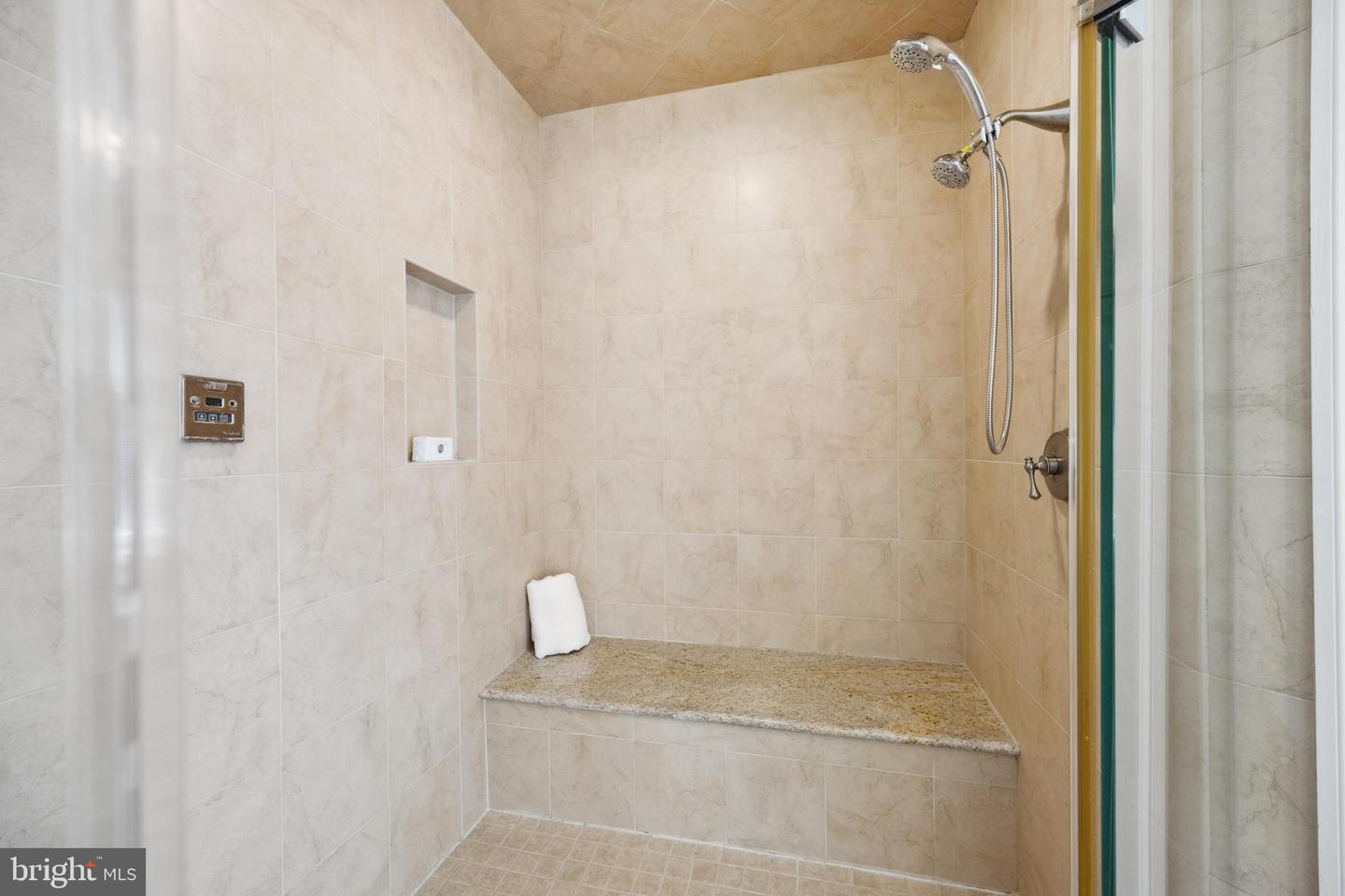 4826 MAURY LN, ALEXANDRIA, Virginia 22304, 5 Bedrooms Bedrooms, ,5 BathroomsBathrooms,Residential,For sale,4826 MAURY LN,VAAX2046778 MLS # VAAX2046778