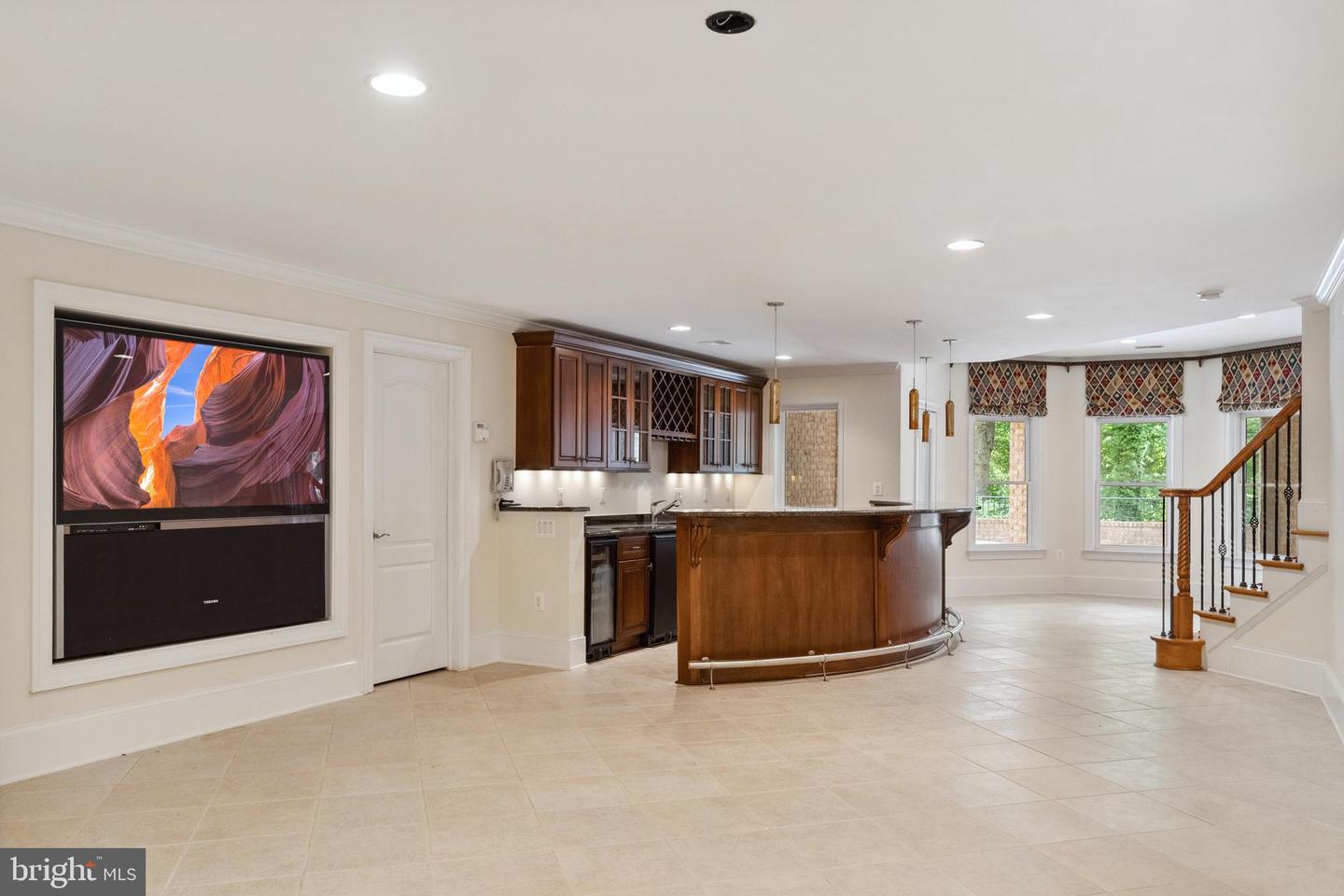 4826 MAURY LN, ALEXANDRIA, Virginia 22304, 5 Bedrooms Bedrooms, ,5 BathroomsBathrooms,Residential,For sale,4826 MAURY LN,VAAX2046778 MLS # VAAX2046778