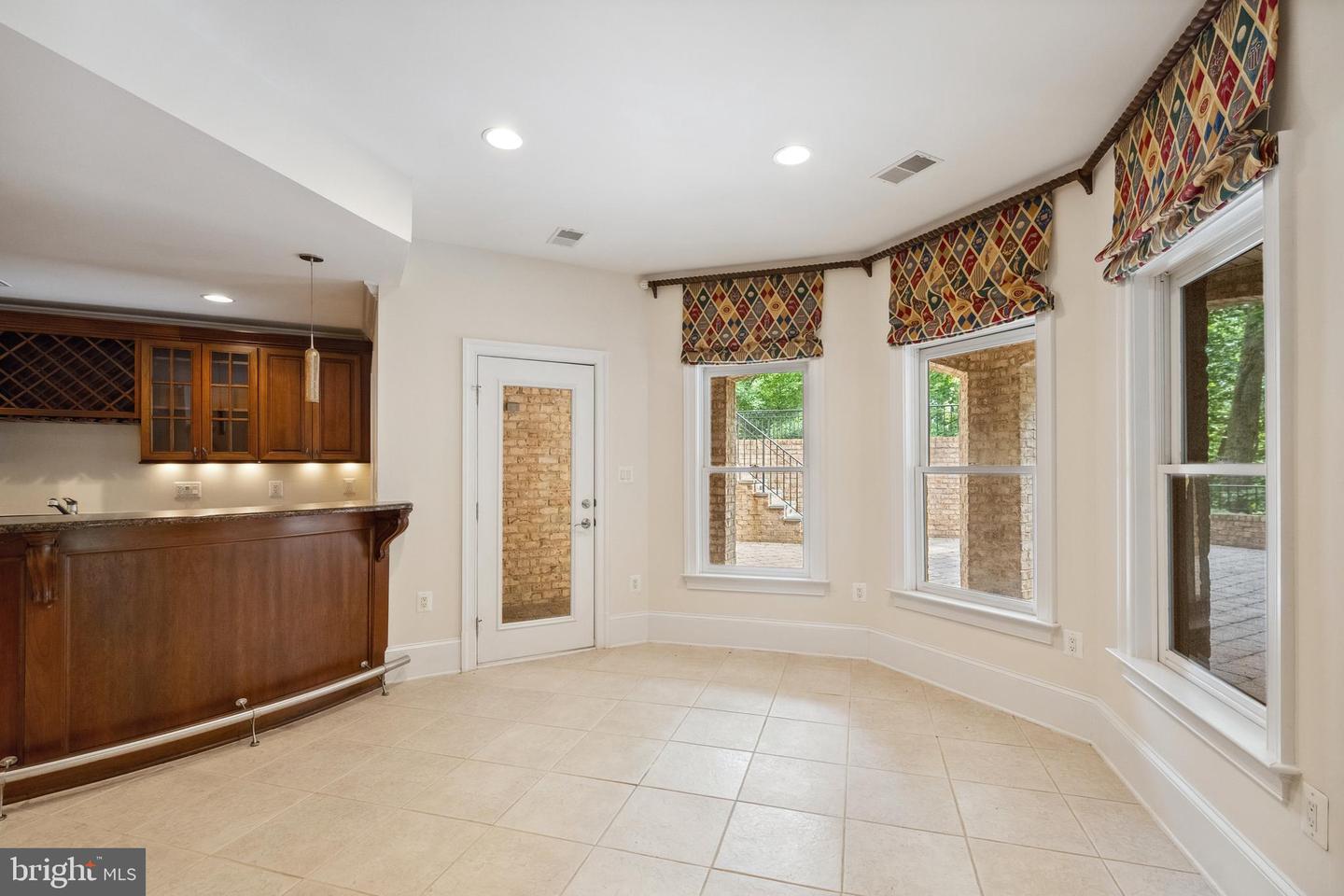 4826 MAURY LN, ALEXANDRIA, Virginia 22304, 5 Bedrooms Bedrooms, ,5 BathroomsBathrooms,Residential,For sale,4826 MAURY LN,VAAX2046778 MLS # VAAX2046778