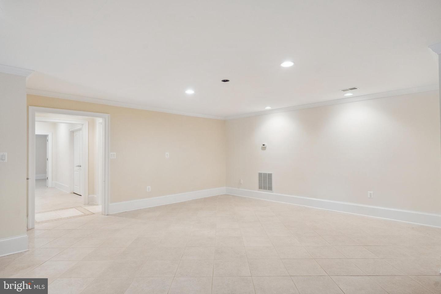 4826 MAURY LN, ALEXANDRIA, Virginia 22304, 5 Bedrooms Bedrooms, ,5 BathroomsBathrooms,Residential,For sale,4826 MAURY LN,VAAX2046778 MLS # VAAX2046778