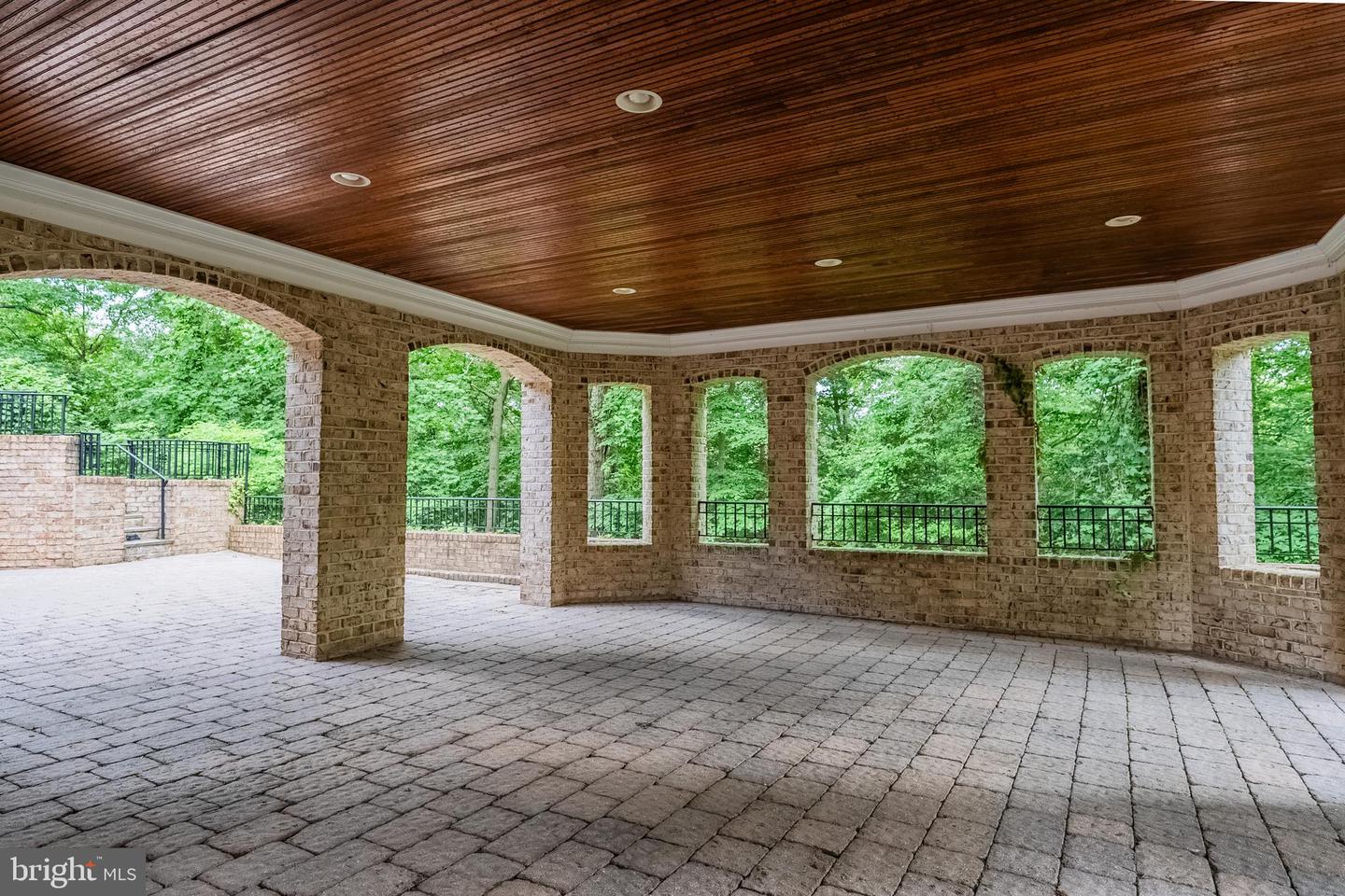 4826 MAURY LN, ALEXANDRIA, Virginia 22304, 5 Bedrooms Bedrooms, ,5 BathroomsBathrooms,Residential,For sale,4826 MAURY LN,VAAX2046778 MLS # VAAX2046778