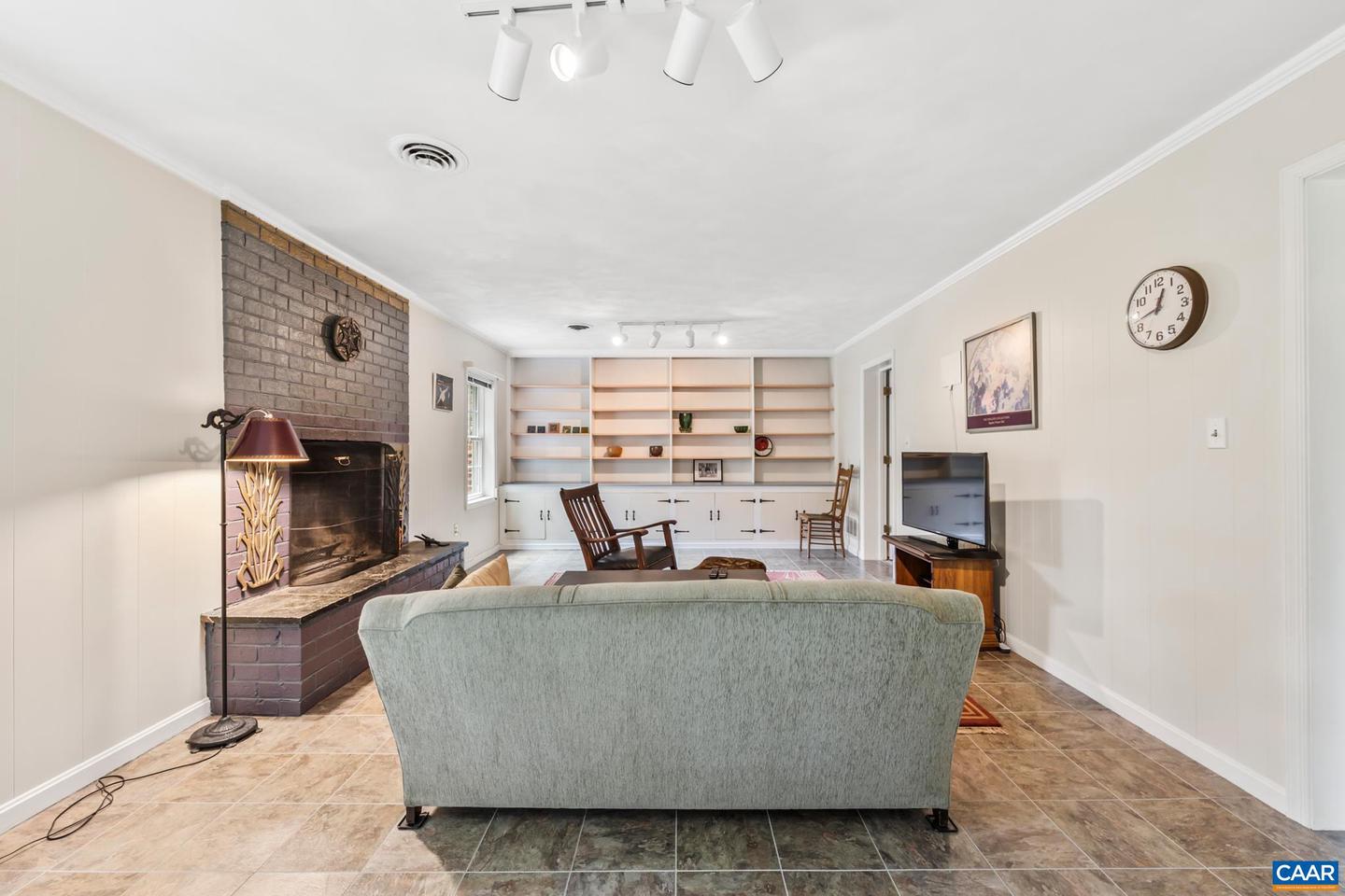 2402 BENNINGTON RD, CHARLOTTESVILLE, Virginia 22901, 4 Bedrooms Bedrooms, ,2 BathroomsBathrooms,Residential,For sale,2402 BENNINGTON RD,665942 MLS # 665942