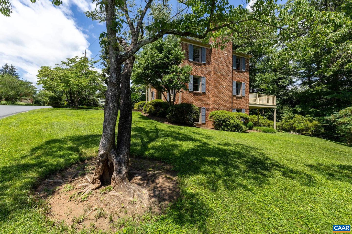 2402 BENNINGTON RD, CHARLOTTESVILLE, Virginia 22901, 4 Bedrooms Bedrooms, ,2 BathroomsBathrooms,Residential,For sale,2402 BENNINGTON RD,665942 MLS # 665942