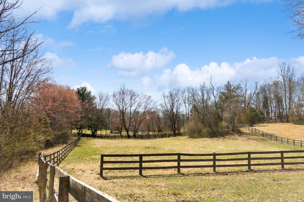602 VIEWTOWN RD, AMISSVILLE, Virginia 20106, 3 Bedrooms Bedrooms, ,2 BathroomsBathrooms,Residential,For sale,602 VIEWTOWN RD,VARP2002148 MLS # VARP2002148