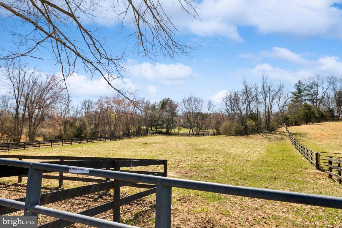 602 VIEWTOWN RD, AMISSVILLE, Virginia 20106, 3 Bedrooms Bedrooms, ,2 BathroomsBathrooms,Residential,For sale,602 VIEWTOWN RD,VARP2002148 MLS # VARP2002148