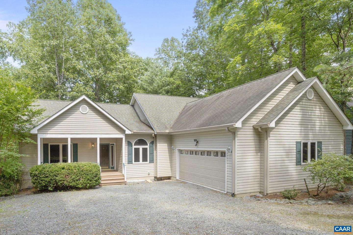 6 PUTT CIR, PALMYRA, Virginia 22963, 3 Bedrooms Bedrooms, ,3 BathroomsBathrooms,Residential,For sale,6 PUTT CIR,666016 MLS # 666016