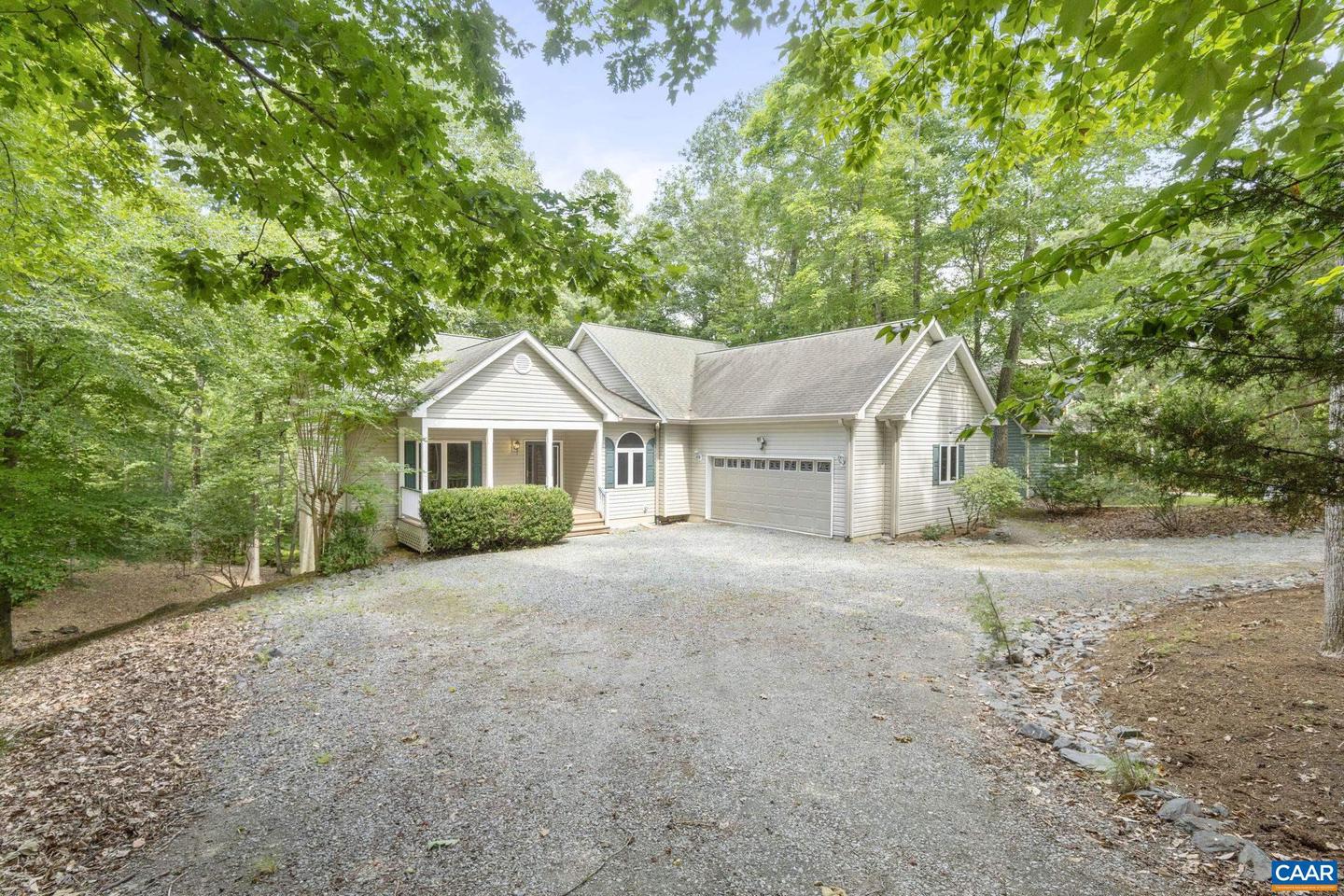 6 PUTT CIR, PALMYRA, Virginia 22963, 3 Bedrooms Bedrooms, ,3 BathroomsBathrooms,Residential,For sale,6 PUTT CIR,666016 MLS # 666016
