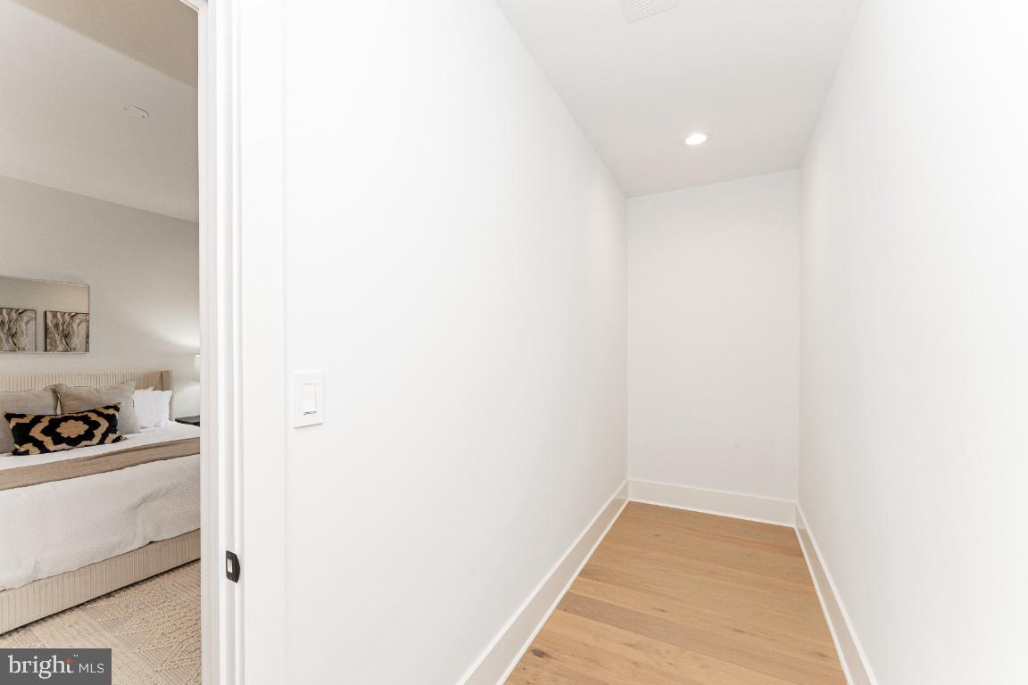 2100 S NELSON ST, ARLINGTON, Virginia 22204, 5 Bedrooms Bedrooms, ,4 BathroomsBathrooms,Residential,For sale,2100 S NELSON ST,VAAR2059698 MLS # VAAR2059698