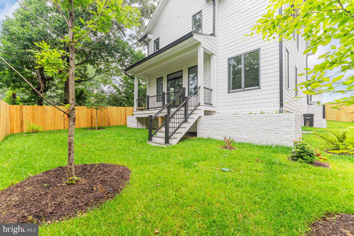 2100 S NELSON ST, ARLINGTON, Virginia 22204, 5 Bedrooms Bedrooms, ,4 BathroomsBathrooms,Residential,For sale,2100 S NELSON ST,VAAR2059698 MLS # VAAR2059698