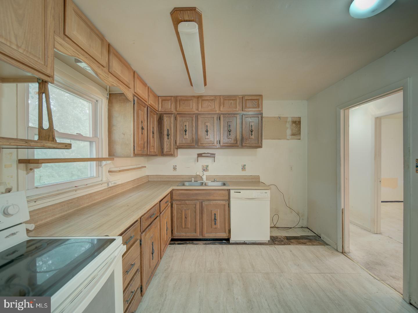 13217 KEPHART LN, WOODBRIDGE, Virginia 22193, 4 Bedrooms Bedrooms, ,3 BathroomsBathrooms,Residential,For sale,13217 KEPHART LN,VAPW2097838 MLS # VAPW2097838