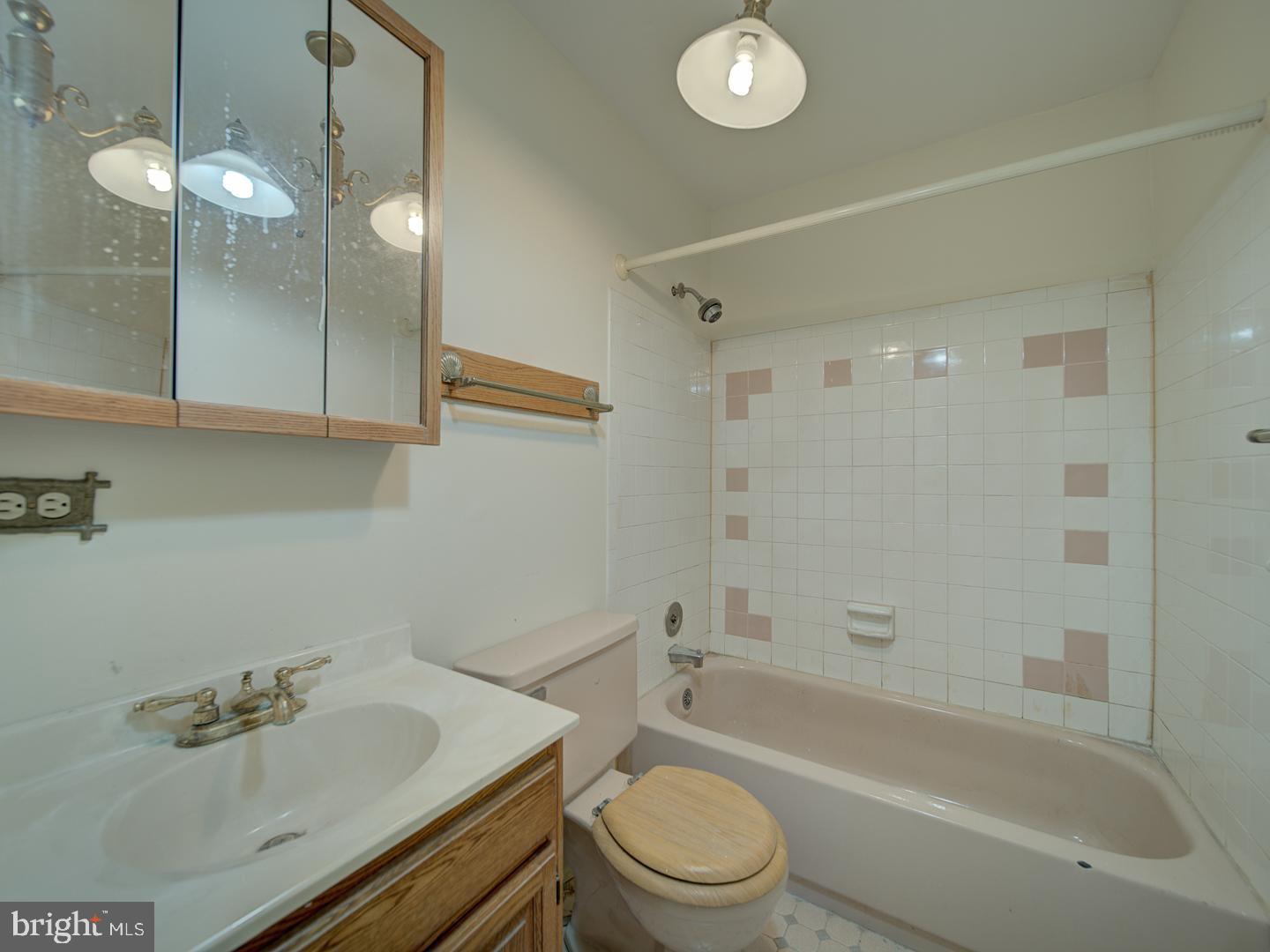 13217 KEPHART LN, WOODBRIDGE, Virginia 22193, 4 Bedrooms Bedrooms, ,3 BathroomsBathrooms,Residential,For sale,13217 KEPHART LN,VAPW2097838 MLS # VAPW2097838