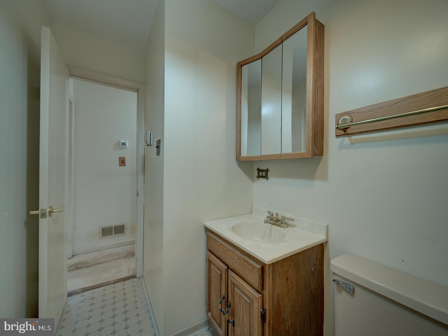 13217 KEPHART LN, WOODBRIDGE, Virginia 22193, 4 Bedrooms Bedrooms, ,3 BathroomsBathrooms,Residential,For sale,13217 KEPHART LN,VAPW2097838 MLS # VAPW2097838