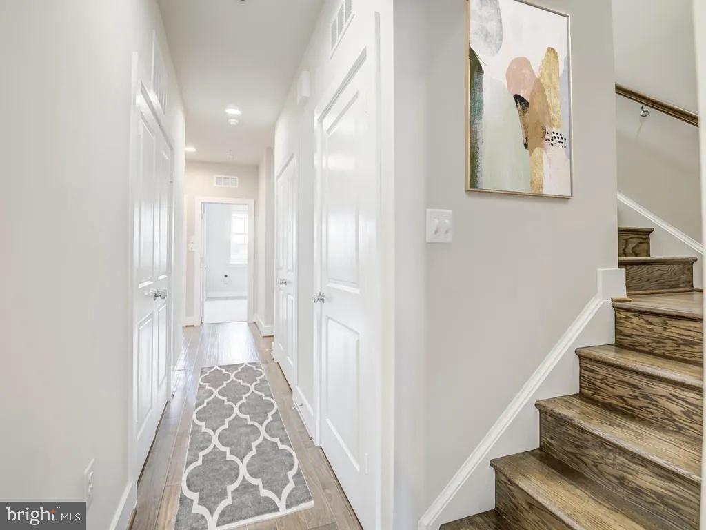 1336 S QUINN ST, ARLINGTON, Virginia 22204, 3 Bedrooms Bedrooms, ,2 BathroomsBathrooms,Residential,For sale,1336 S QUINN ST,VAAR2059758 MLS # VAAR2059758