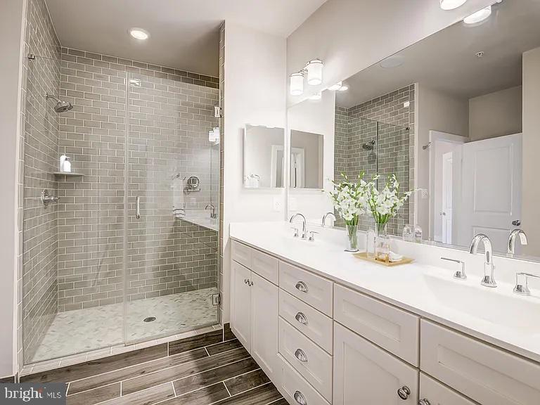 1336 S QUINN ST, ARLINGTON, Virginia 22204, 3 Bedrooms Bedrooms, ,2 BathroomsBathrooms,Residential,For sale,1336 S QUINN ST,VAAR2059758 MLS # VAAR2059758