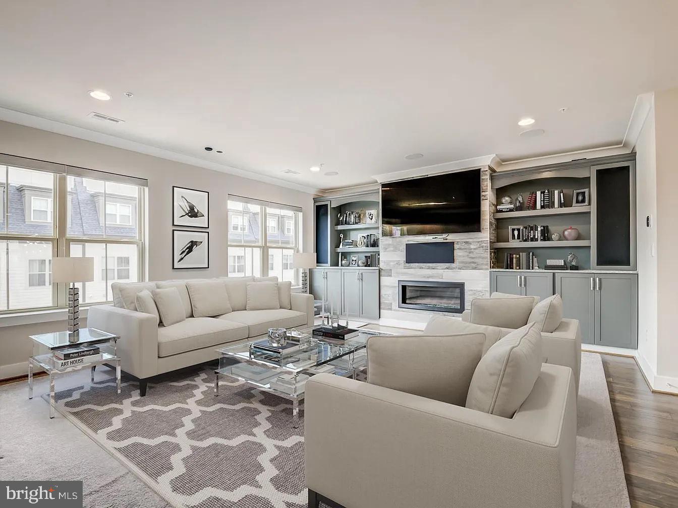 1336 S QUINN ST, ARLINGTON, Virginia 22204, 3 Bedrooms Bedrooms, ,2 BathroomsBathrooms,Residential,For sale,1336 S QUINN ST,VAAR2059758 MLS # VAAR2059758