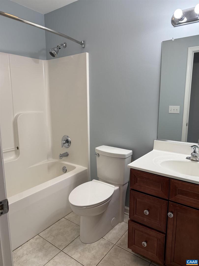 115 MELBOURNE PRK #D, CHARLOTTESVILLE, Virginia 22901, 3 Bedrooms Bedrooms, ,2 BathroomsBathrooms,Residential,For sale,115 MELBOURNE PRK #D,666058 MLS # 666058