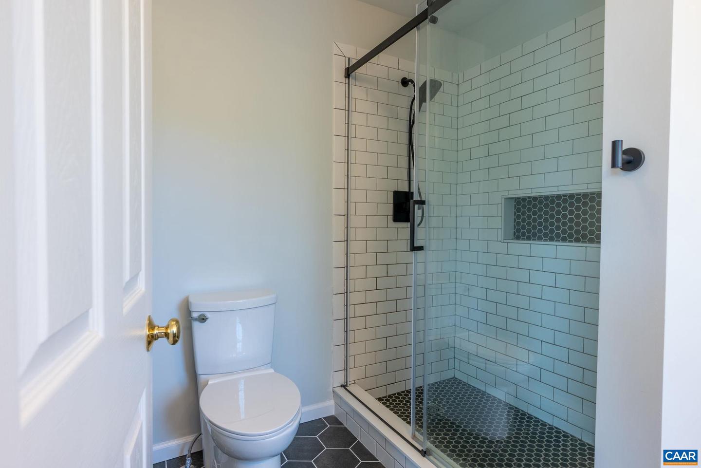 115 MELBOURNE PRK #D, CHARLOTTESVILLE, Virginia 22901, 3 Bedrooms Bedrooms, ,2 BathroomsBathrooms,Residential,For sale,115 MELBOURNE PRK #D,666058 MLS # 666058