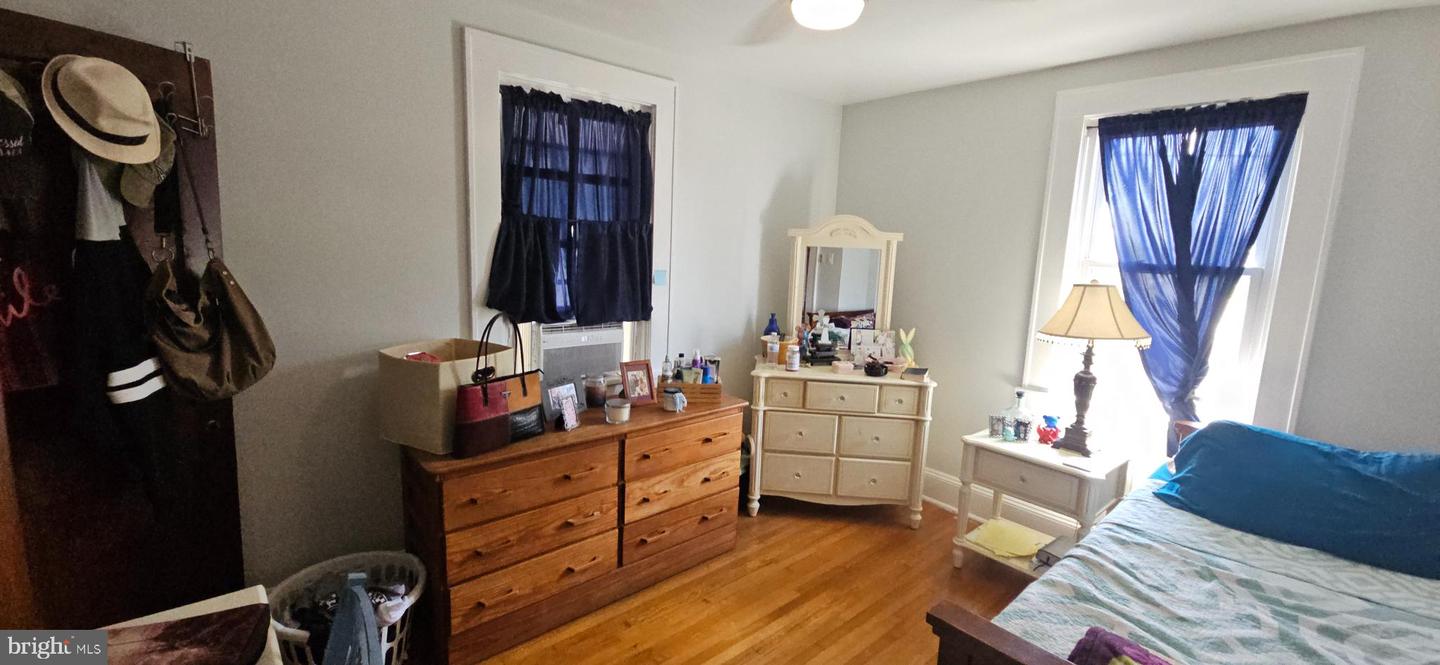 684 BERRYVILLE AVE, WINCHESTER, Virginia 22601, 4 Bedrooms Bedrooms, ,1 BathroomBathrooms,Residential,For sale,684 BERRYVILLE AVE,VAWI2008026 MLS # VAWI2008026