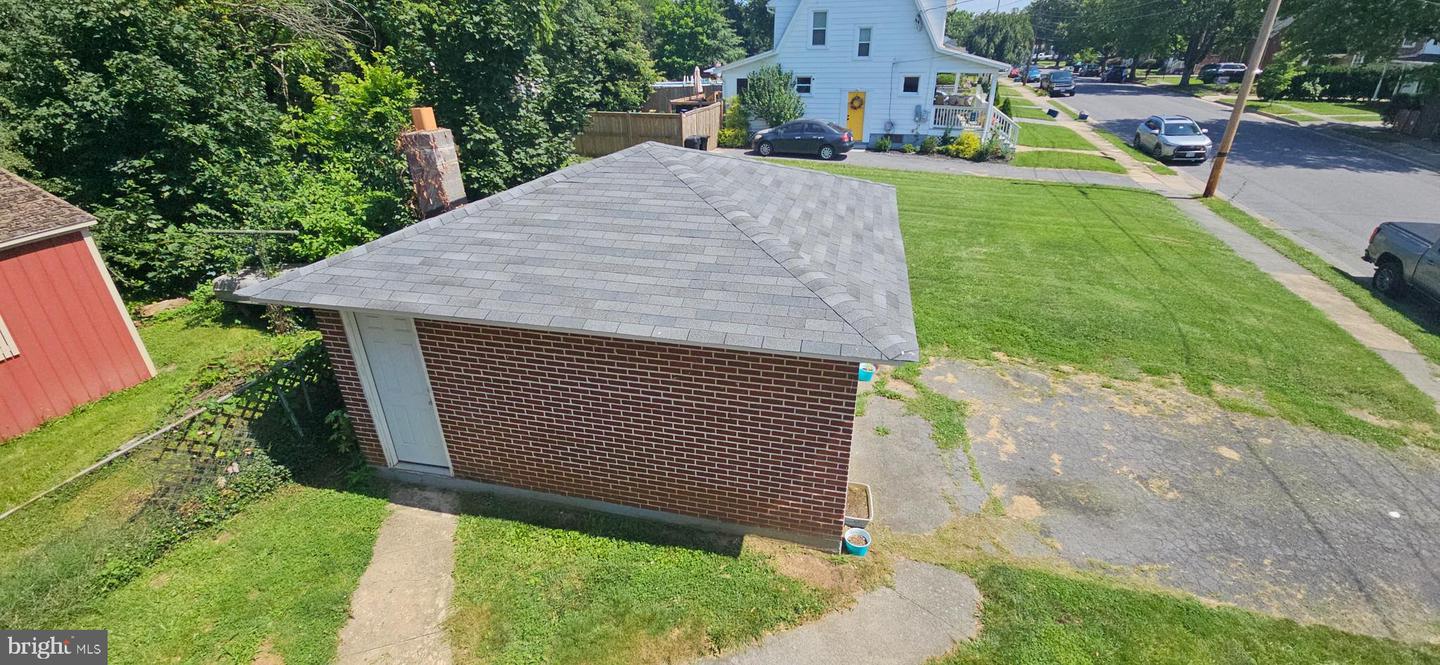 684 BERRYVILLE AVE, WINCHESTER, Virginia 22601, 4 Bedrooms Bedrooms, ,1 BathroomBathrooms,Residential,For sale,684 BERRYVILLE AVE,VAWI2008026 MLS # VAWI2008026