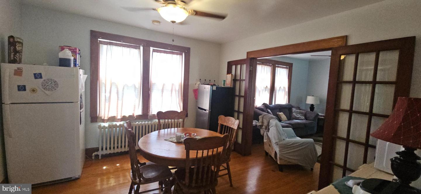 684 BERRYVILLE AVE, WINCHESTER, Virginia 22601, 4 Bedrooms Bedrooms, ,1 BathroomBathrooms,Residential,For sale,684 BERRYVILLE AVE,VAWI2008026 MLS # VAWI2008026