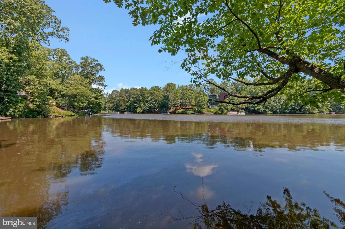6320 CROSSWOODS CIR, FALLS CHURCH, Virginia 22044, 5 Bedrooms Bedrooms, ,3 BathroomsBathrooms,Residential,For sale,6320 CROSSWOODS CIR,VAFX2250296 MLS # VAFX2250296