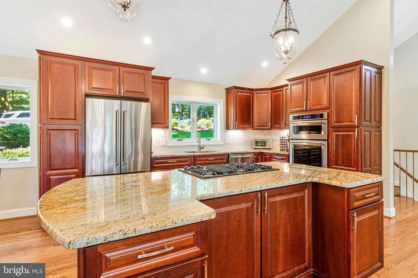 6320 CROSSWOODS CIR, FALLS CHURCH, Virginia 22044, 5 Bedrooms Bedrooms, ,3 BathroomsBathrooms,Residential,For sale,6320 CROSSWOODS CIR,VAFX2250296 MLS # VAFX2250296